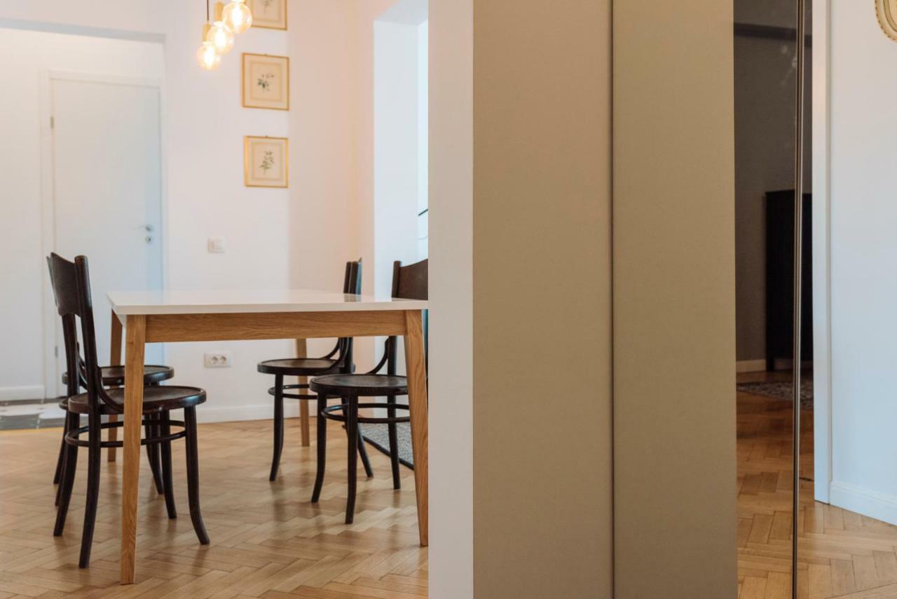 Brezoianu Spacious Flat Bucharest Exterior photo